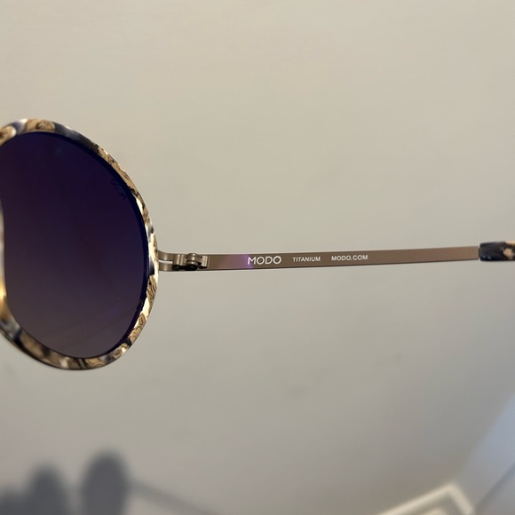 Modo Sambl sunglasses - Picture 6 of 8